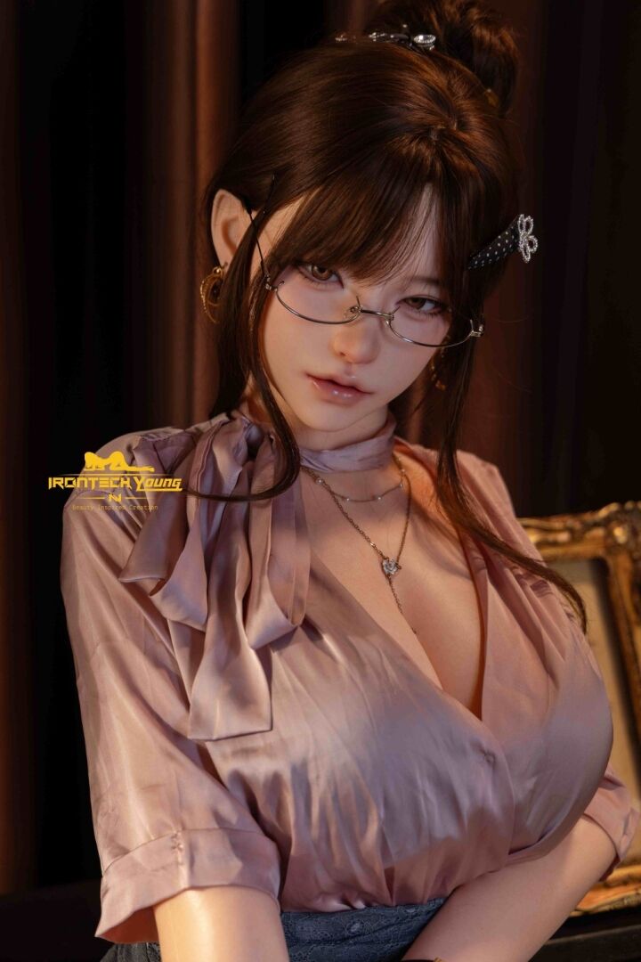 [Young Series] Graceful Secretary Sex Doll 165T N03 Sia Natural - Image 1